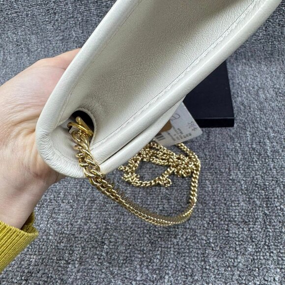 Gucci Rajah White Leather Shoulder Bag c - Picture 9 of 16